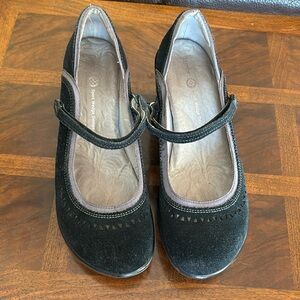 Jambi Black Sport Wedge Design 8.5 Medium